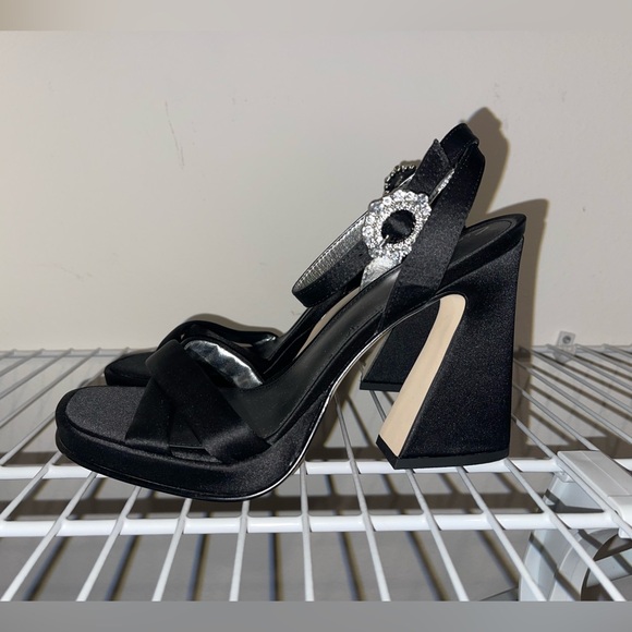 New Circus by Sam Edelman black heels - Picture 2 of 8